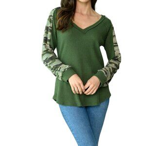 Women`s Unisex Long Sleeve V-Neck Camo Print Top, S-M-L-XL